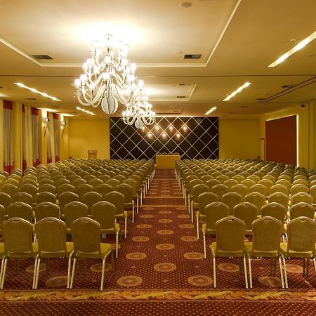 Limneon Resort&Spa Kastoria Exterior foto The ballroom