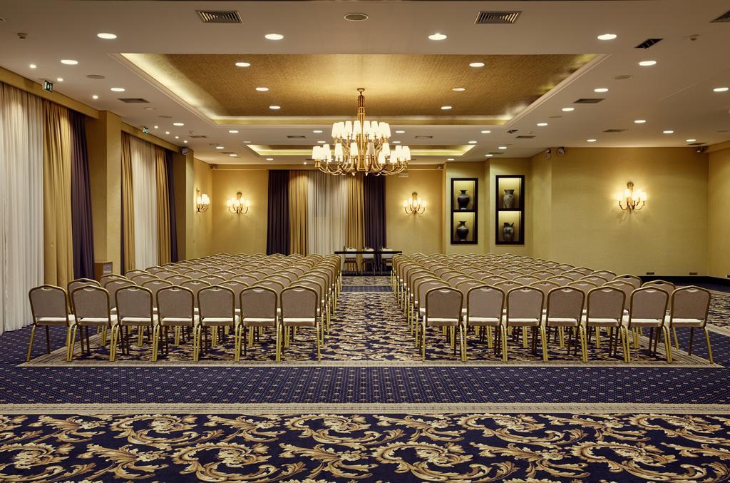 Limneon Resort&Spa Kastoria Exterior foto The ballroom
