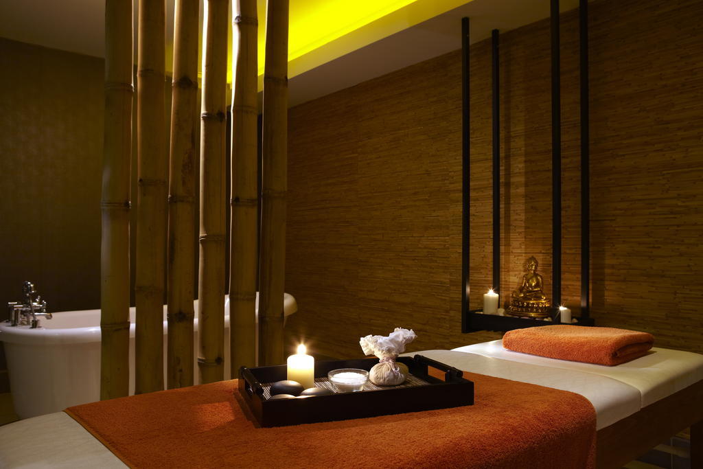 Limneon Resort&Spa Kastoria Exterior foto A spa treatment room